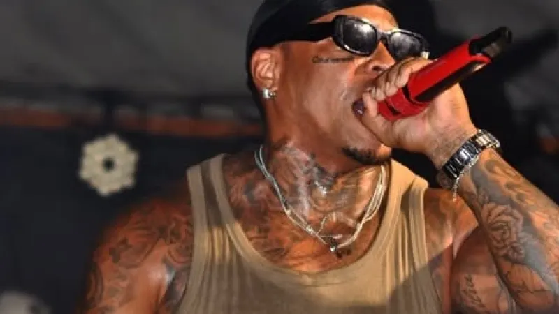 Ex vocalista do Black Style é preso em flagrante por violência doméstica contra mulher em Salvador