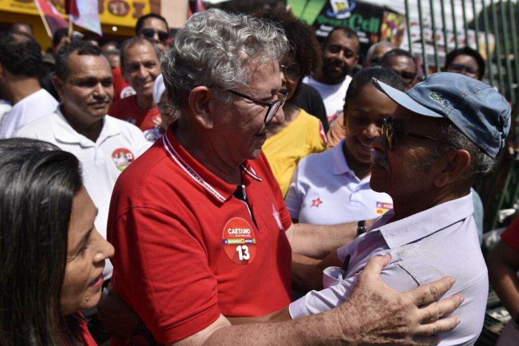 IMG-20240818-WA0040-1-1024x682 ”Eles querem fazer política com o sofrimento das pessoas”, diz Caetano a feirantes em Monte Gordo
