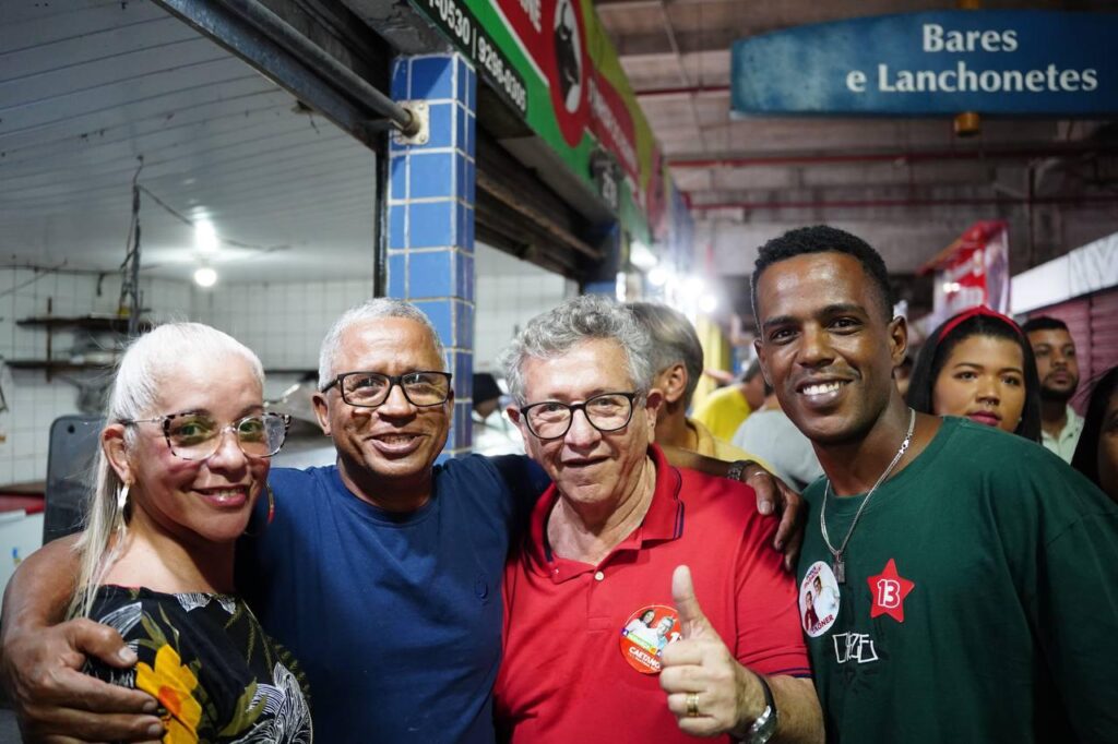 IMG-20240828-WA0054-1024x682 Em visita à Feira de Camaçari, Caetano é abraçado por feirantes