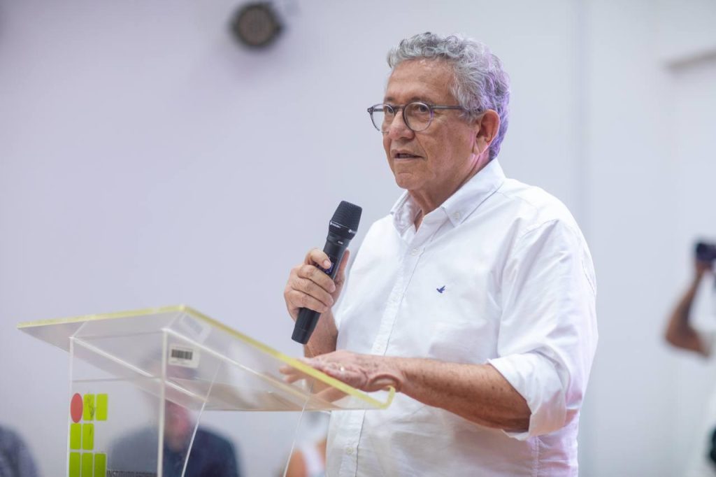 WhatsApp-Image-2025-05-24-at-12.55.55-1024x682 Petrobras oficializa retomada da Fafen em Camaçari e Caetano celebra geração de empregos e fortalecimento da indústria