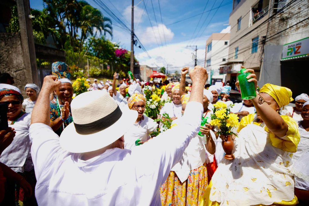 WhatsApp-Image-2026-01-26-at-17.21.28-1024x682 Prefeito Caetano marca presença na Lavagem de Abrantes e destaca investimentos que transformam a região