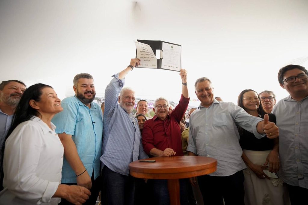 WhatsApp-Image-2026-04-01-at-16.57.06-1024x683 Obras de macrodrenagem na Bacia do Rio Camaçari reduzirão riscos de alagamento e beneficiarão mais de 68 mil famílias